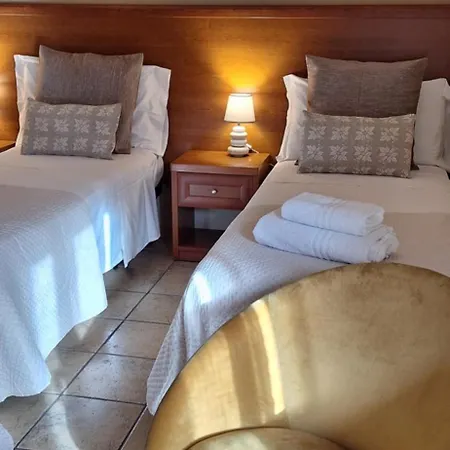 Laranda ゲストハウス